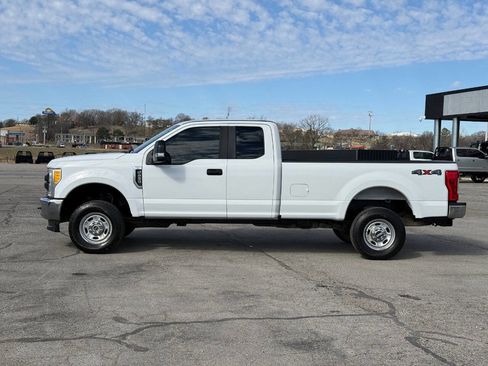 Used 2017 Ford F250 XL w/ Power Equipment Group image 9
