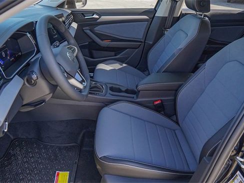 New 2026 Volkswagen Jetta SE image 9