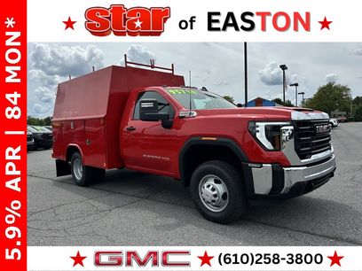 New 2025 GMC Sierra 3500 Pro w/ Convenience Package