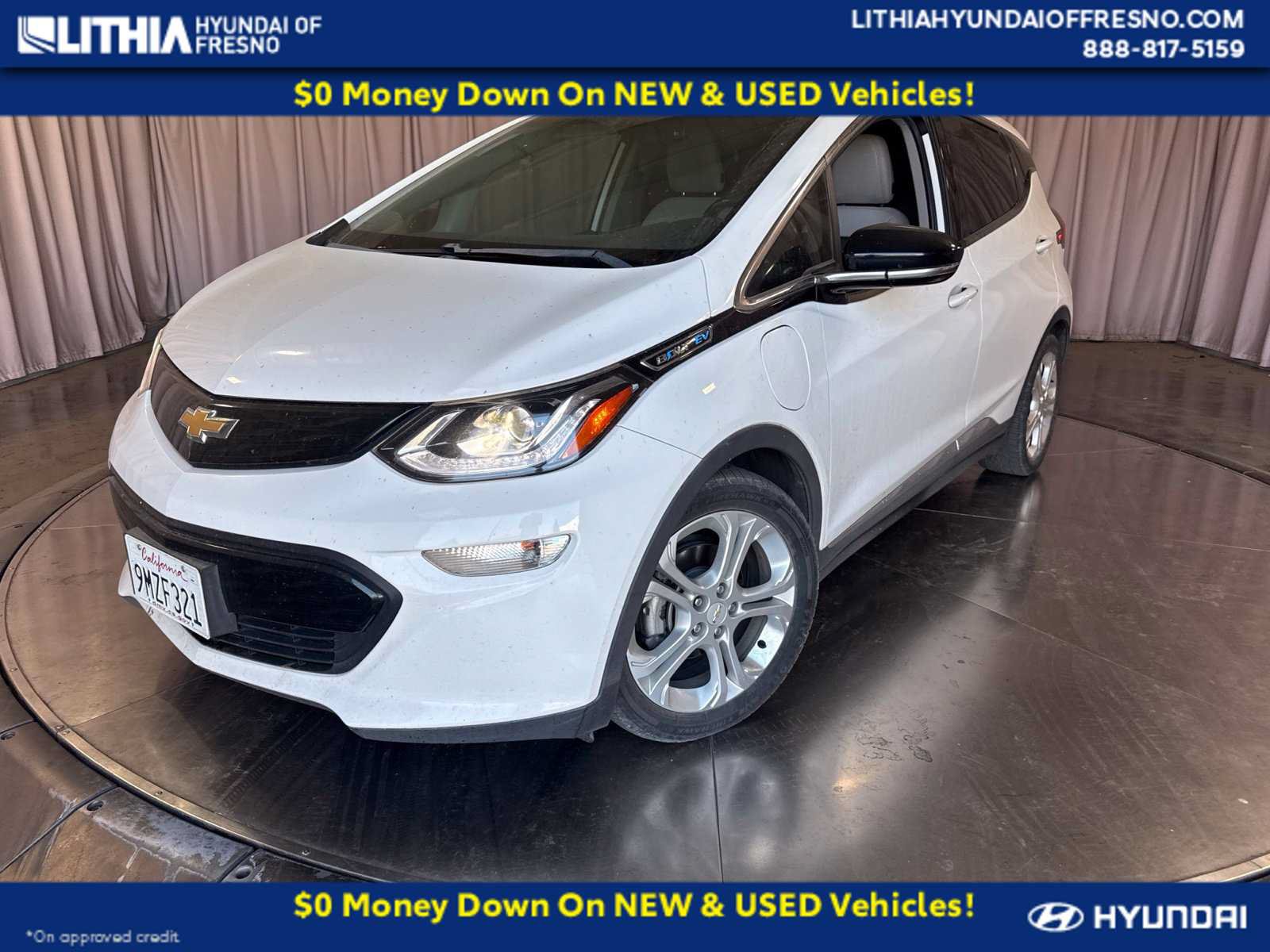 Used 2017 Chevrolet Bolt LT FWD image 1