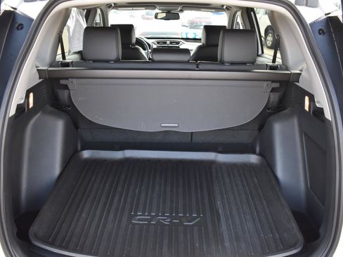 Used 2020 Honda CR-V Touring image 22