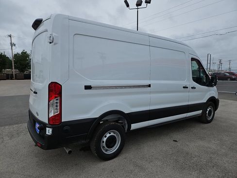 New 2026 Ford Transit 250 148 Medium Roof RWD image 13
