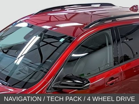 Used 2024 GMC Terrain AT4 w/ Tech Package AWD/4WD image 9