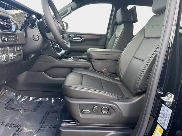 New 2026 GMC Yukon Denali w/ Denali Reserve Package AWD/4WD image 17