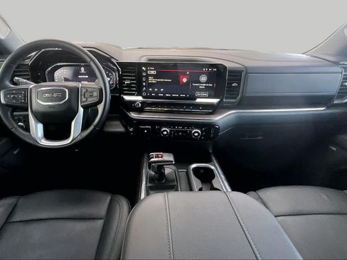 Used 2024 GMC Sierra 1500 SLT AWD/4WD image 16