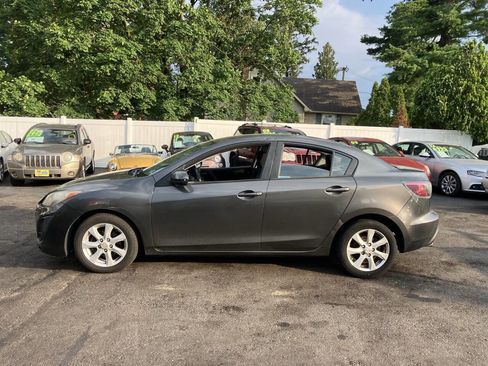 Used 2010 MAZDA MAZDA3 i Touring FWD image 9