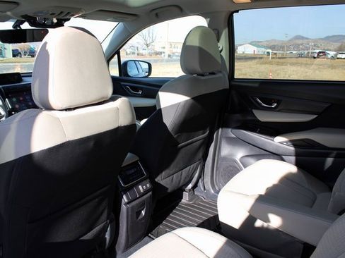 Used 2021 Subaru Ascent Premium w/ Sport Package image 18
