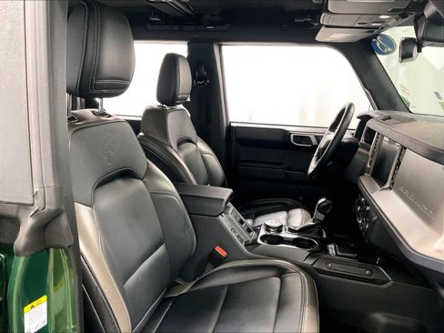 Used 2025 Ford Bronco Outer Banks image 11