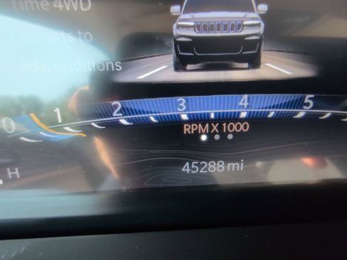 Certified 2022 Jeep Grand Cherokee L Limited image 19