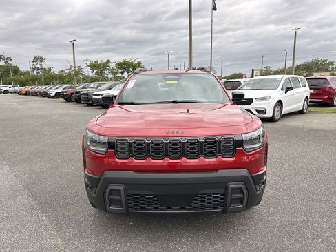 New 2026 Jeep Cherokee Laredo image 8
