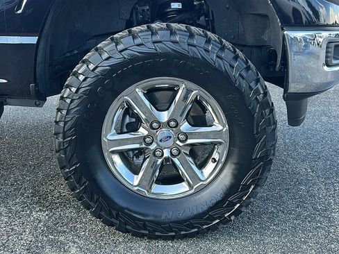Used 2025 Ford F150 XLT w/ Equipment Group 301A Standard RWD image 18