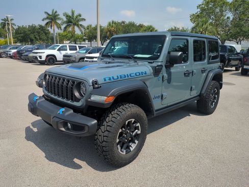 Used 2024 Jeep Wrangler Unlimited Rubicon 4xe AWD/4WD image 10
