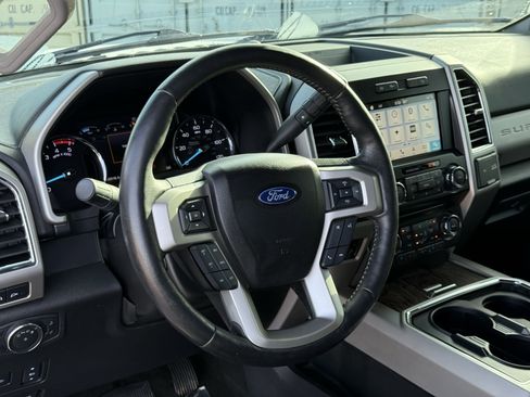 Used 2018 Ford F250 Lariat w/ Lariat Ultimate Package image 22