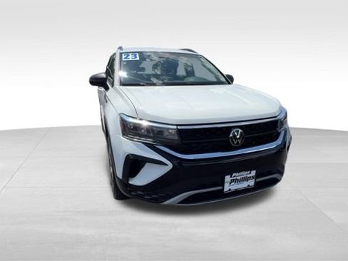 Used 2024 Volkswagen Taos S AWD/4WD image 9