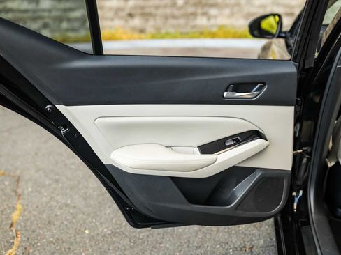 Used 2022 Nissan Altima 2.5 Platinum image 19