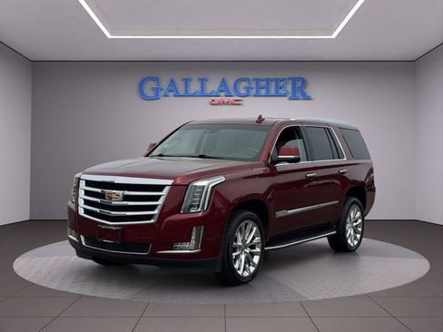 Used 2020 Cadillac Escalade Premium Luxury AWD/4WD image 10