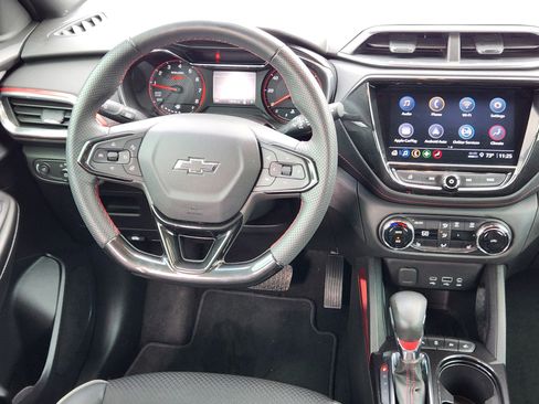 Used 2023 Chevrolet TrailBlazer RS w/ Convenience Package image 9