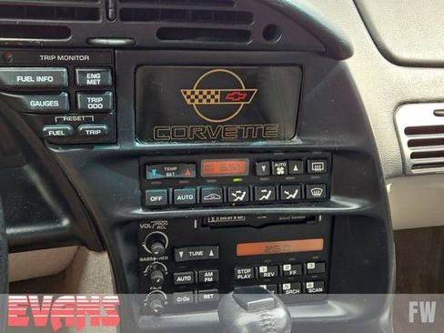 Used 1994 Chevrolet Corvette Coupe RWD image 6
