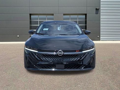 New 2026 Nissan Sentra SR FWD image 2