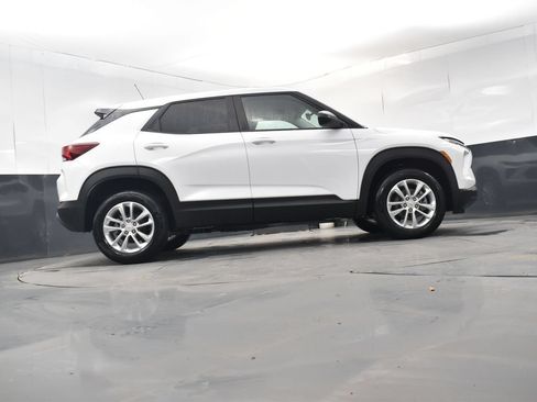 New 2026 Chevrolet TrailBlazer LS w/ LS Convenience Package AWD/4WD image 17