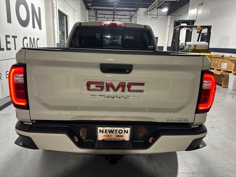 New 2026 GMC Canyon Elevation w/ Convenience Package image 31