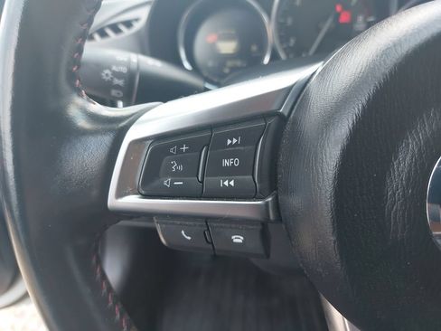 Used 2019 MAZDA MX-5 Miata Grand Touring w/ GT-S Package RWD image 18
