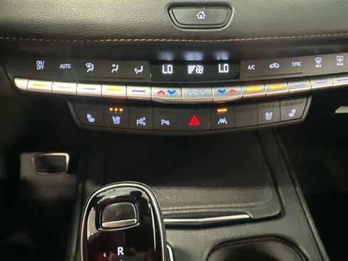 Used 2022 Cadillac XT4 Sport w/ Sun And Sound Package AWD/4WD image 11