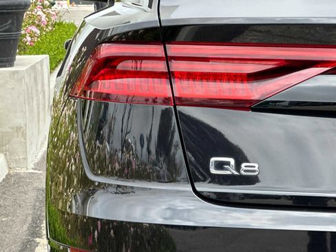Used 2021 Audi Q8 Premium Plus w/ Premium Plus Package image 34