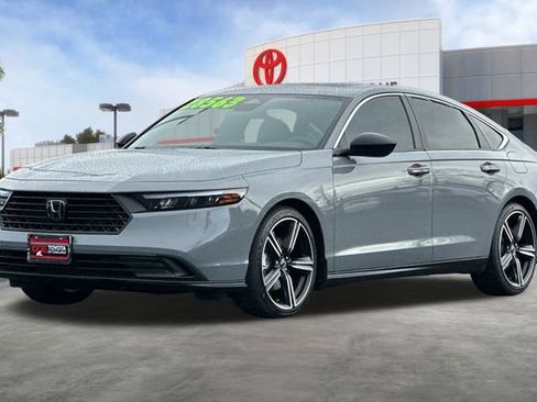 Used 2024 Honda Accord Sport image 9