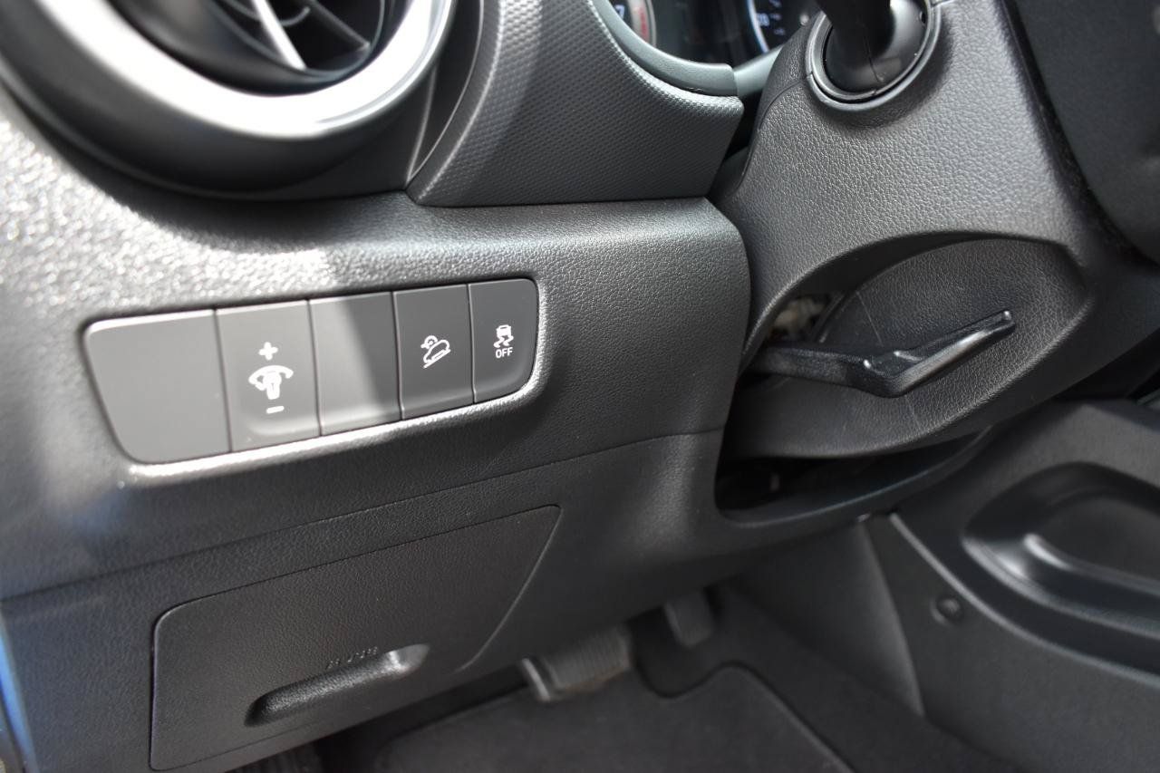 Used 2022 Hyundai Kona SEL w/ Cargo Package FWD image 38