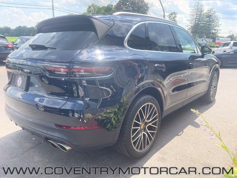 Used 2019 Porsche Cayenne S image 5
