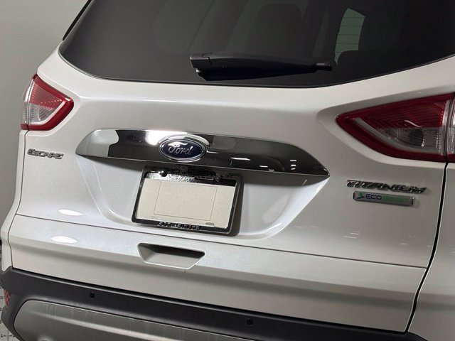 Used 2015 Ford Escape Titanium FWD image 15