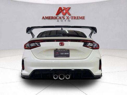 Used 2025 Honda Civic Type R image 5