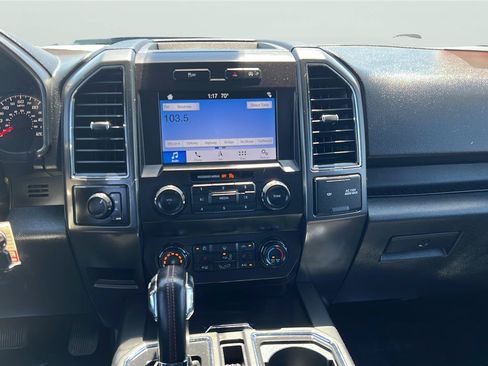 Used 2019 Ford F150 XLT w/ Equipment Group 302A Luxury AWD/4WD image 10