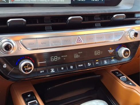 Used 2023 Kia Telluride SX X-Line image 11