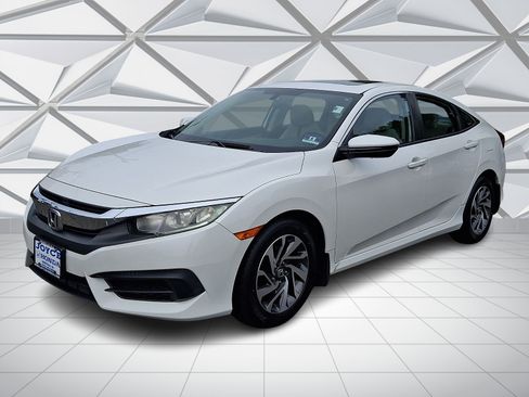 Used 2017 Honda Civic EX image 4