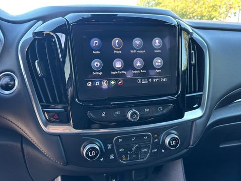 Used 2023 Chevrolet Traverse LT AWD/4WD image 14