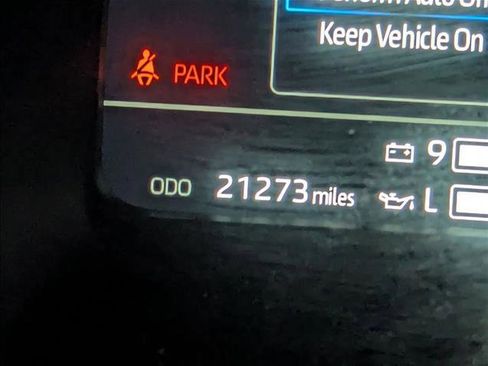 Used 2025 Toyota Sequoia SR5 AWD/4WD image 10