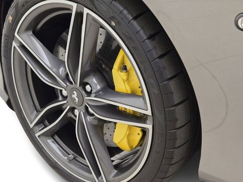 Used 2022 Ferrari Roma RWD image 14