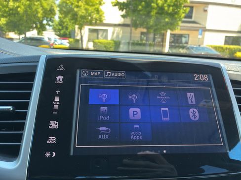 Used 2017 Honda Ridgeline RTL-T image 38