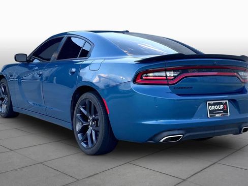 Used 2020 Dodge Charger SXT w/ Blacktop Package RWD image 12