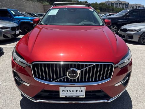 Used 2023 Volvo XC60 B5 Ultimate w/ Climate Package AWD/4WD image 3
