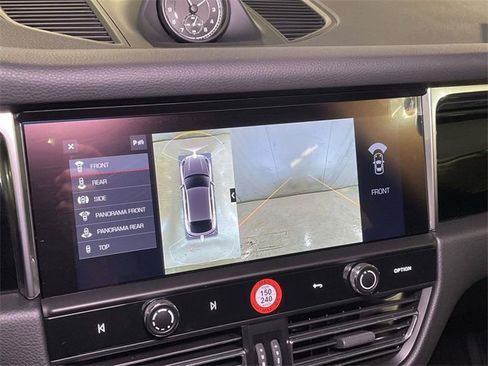 Used 2018 Porsche Macan image 81