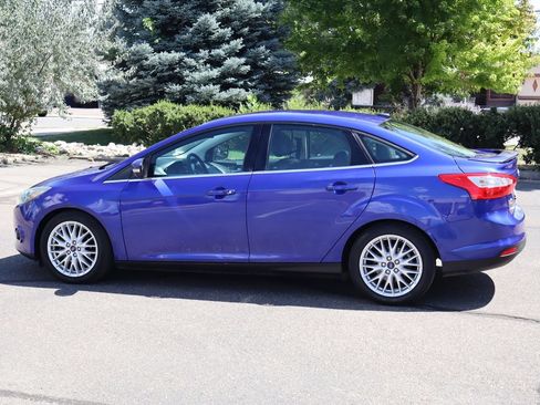 Used 2014 Ford Focus Titanium FWD image 8