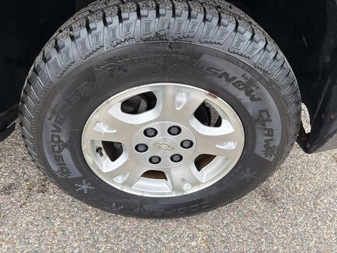 Used 2003 Chevrolet Avalanche 4x4 w/ Suspension Package, Off-Road image 5