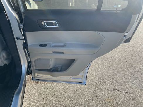 Used 2013 Ford Explorer Base 4D w/ Class III Trailer Tow Pkg image 27