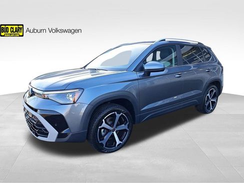 New 2025 Volkswagen Taos SEL AWD/4WD image 1