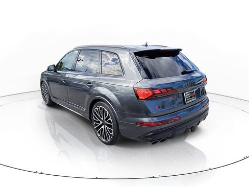 New 2026 Audi SQ7 Prestige image 3