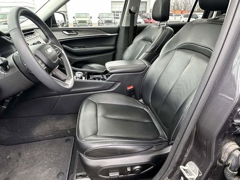 Used 2023 Jeep Grand Cherokee L Limited w/ Trailer Tow Group (B) image 20