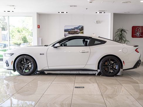 Used 2024 Ford Mustang GT RWD image 6
